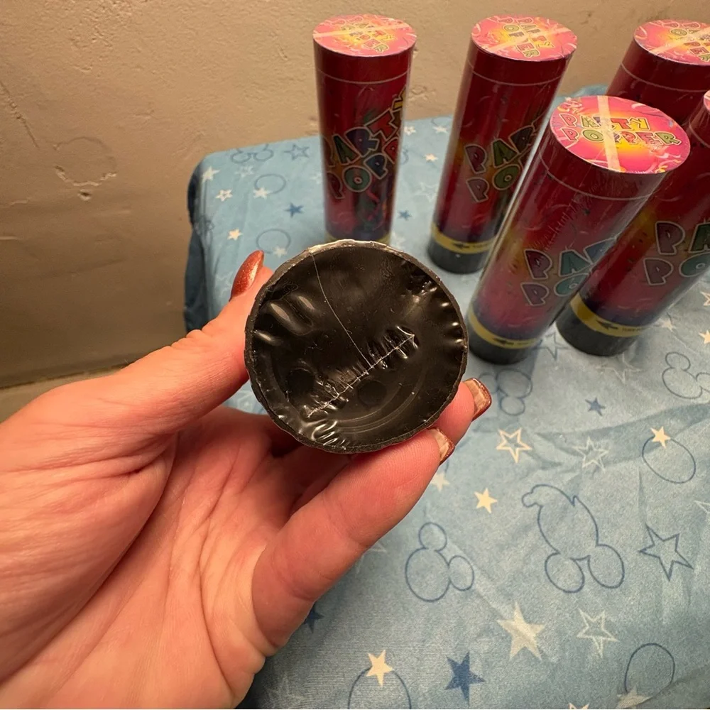 NWT Set of 7 Party Popper’s Confetti Cannons